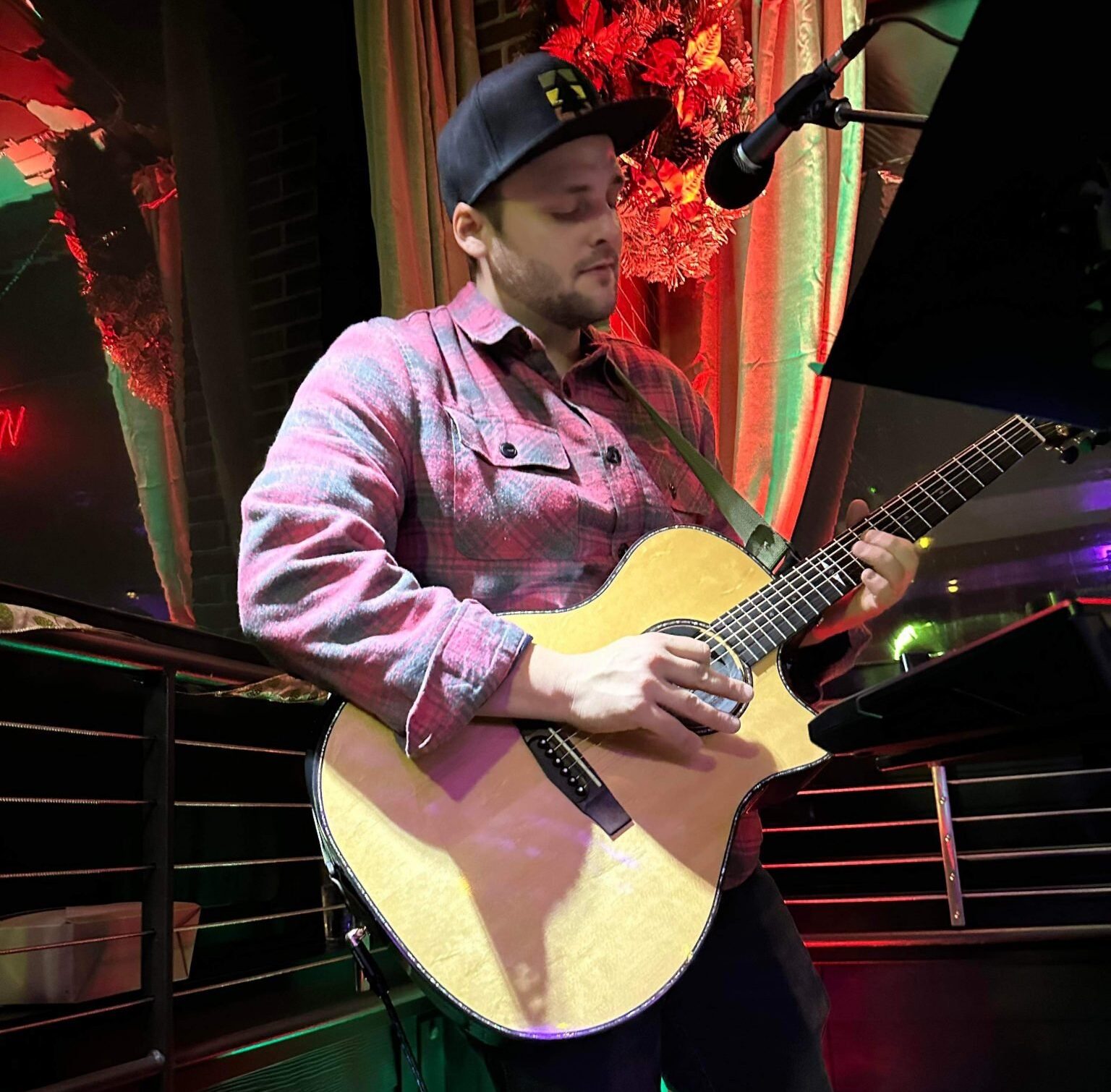 Jesse Jefferson  Friday evening, 5:30 – 8:00 p.m.